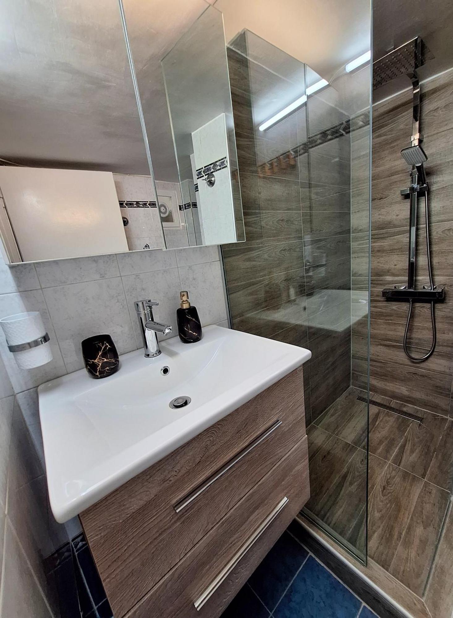 Cozy Apartment In The City Center Szaloniki Kültér fotó