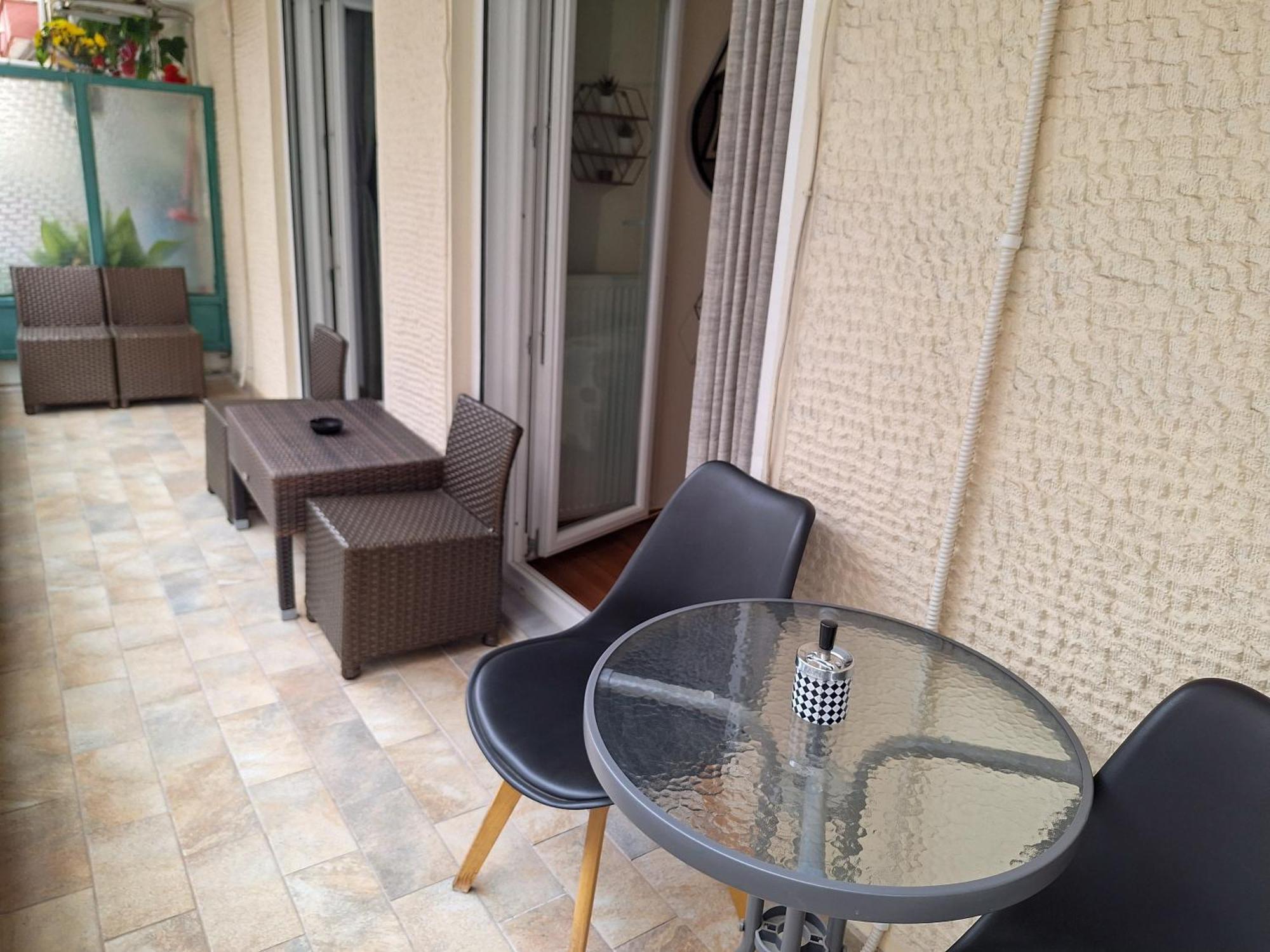 Cozy Apartment In The City Center Szaloniki Kültér fotó